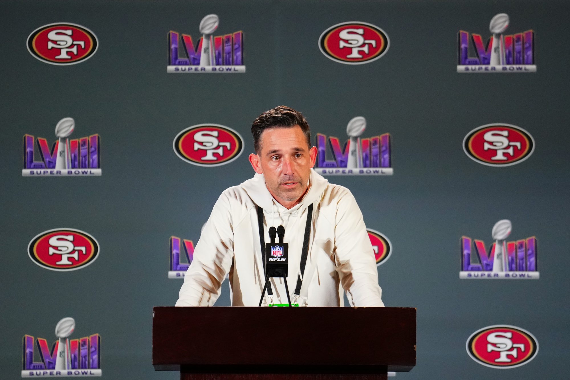 Kyle Shanahan Reveals Favorite Gatorade Color As Bettors Pry For Super ...