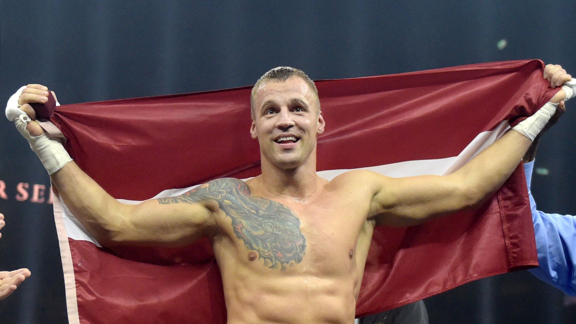 Maris briedis. Майрис бриедис плачет. Майрис бриедис торс. Боксер briedis. Латышский боксер майрис бриедис.