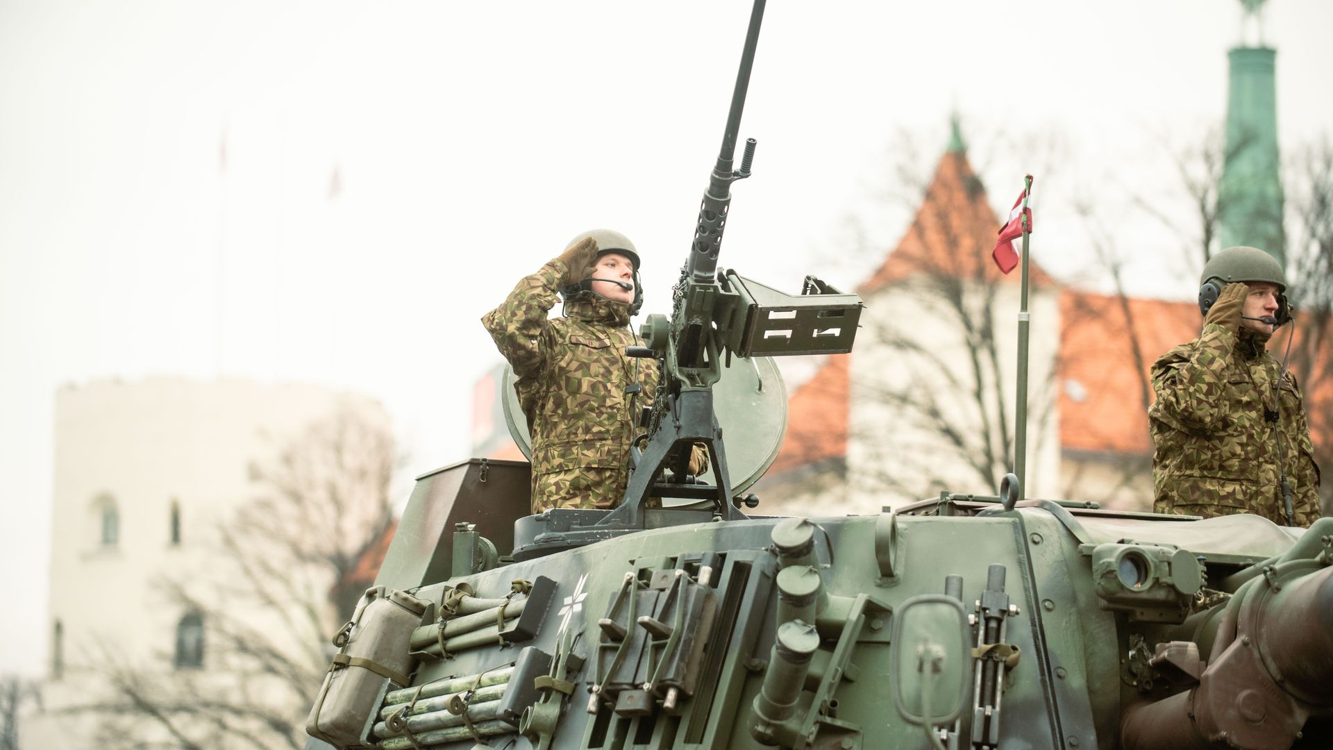 Военный парад латвии