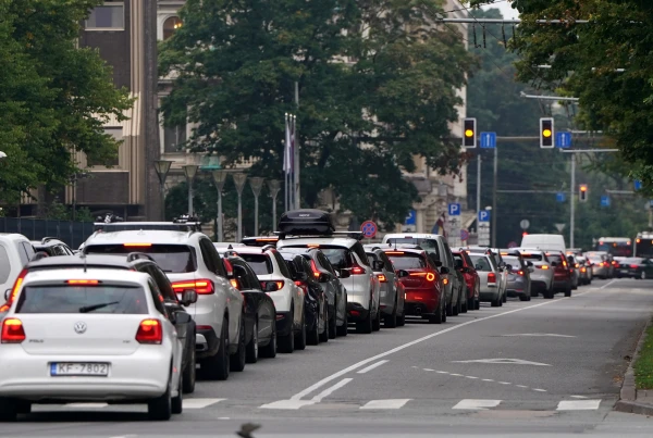 Severe Traffic Congestion Hits Riga Ahead Of Holiday Weekend - News Directory 3