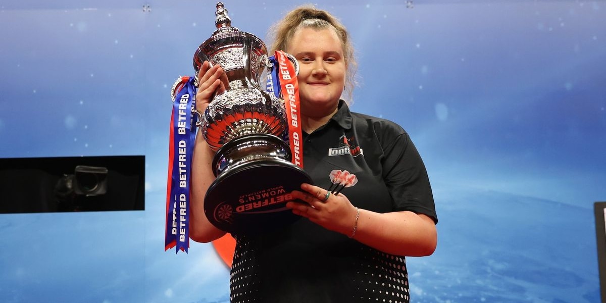 Darts - Die brillante Beau Greaves gewinnt das Women's World Matchplay ...