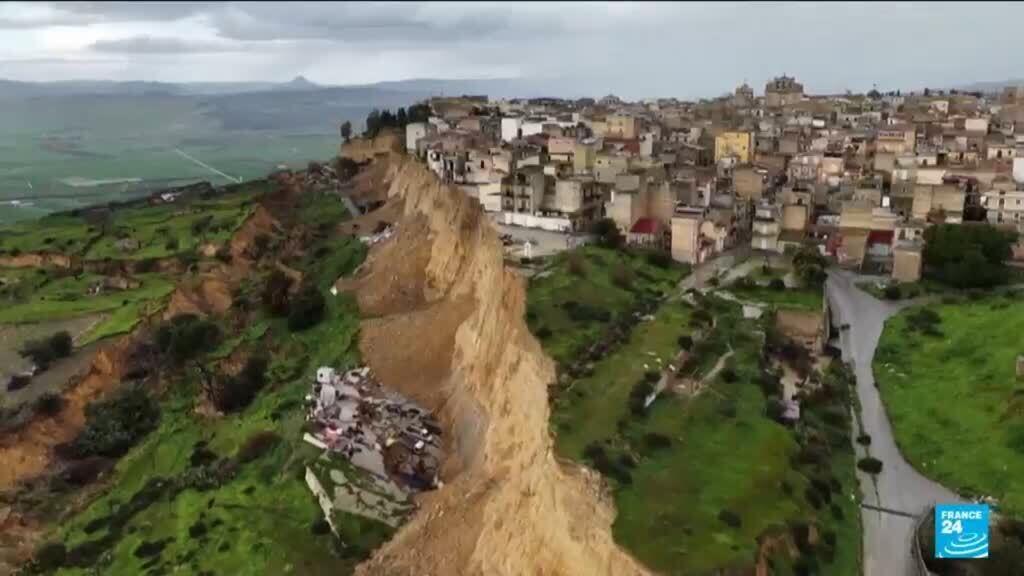 Landslide leaves Sicilian town teetering on cliff edge