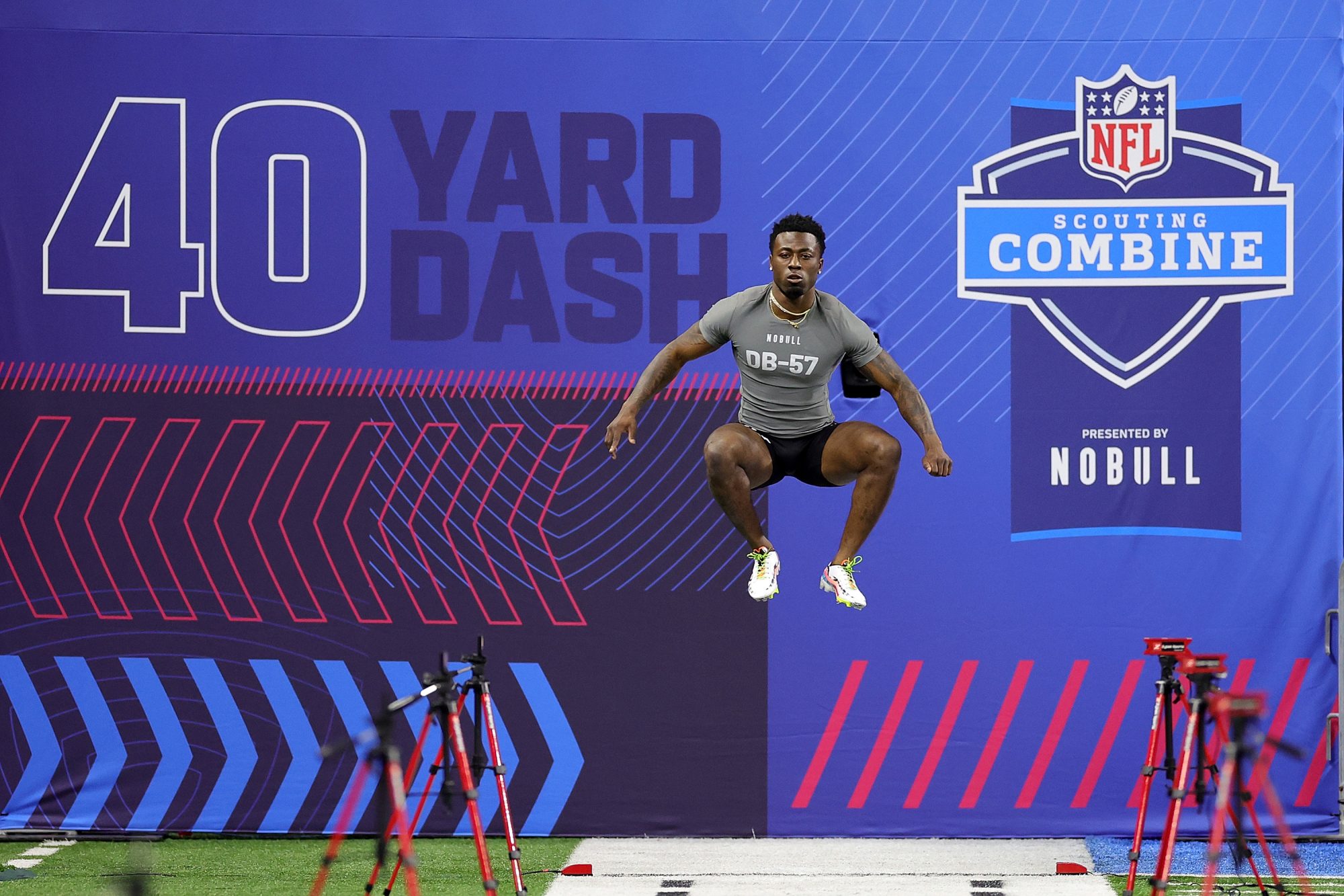 2024 NFL Combine odds: 40-yard dash, bench press, Jayden Daniels vs