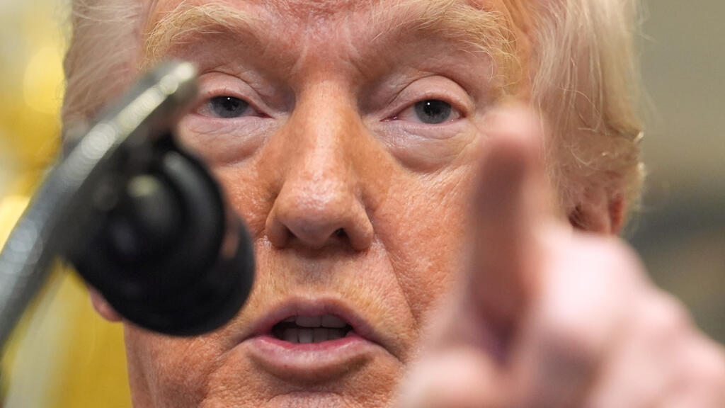 Trump orders Pentagon, other US agencies to release files on UFOs and aliens