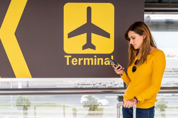 Air alert disrupts 12 flights at Vilnius Airport; one redirected to Kaunas, three canceled, eight delayed