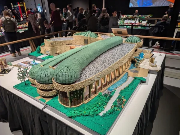 Photo: Inbox Lisbon Opens Europe's Largest LEGO Exhibition Featuring 15 Million Pieces