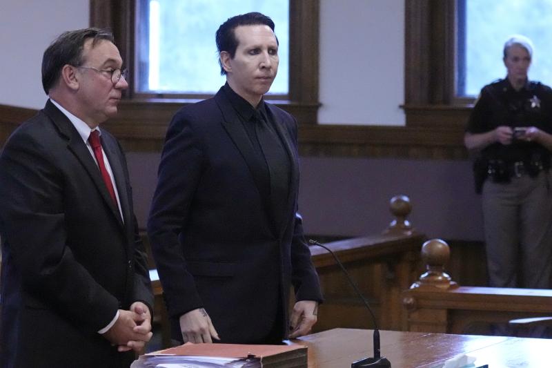 Marilyn Manson resembles Nic Cage's Dracula in New Hampshire court