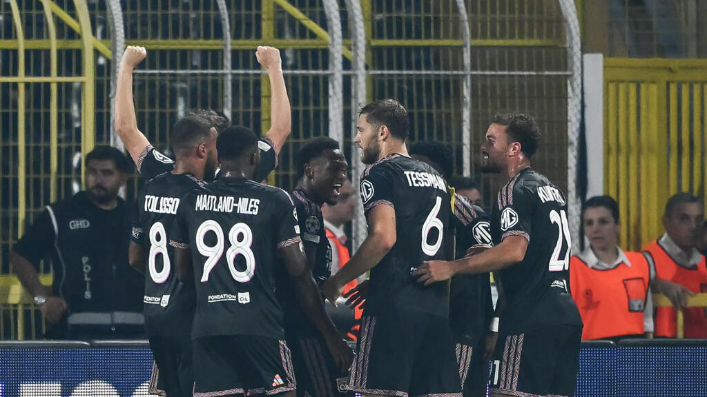 Photo: Inbox Fenerbahçe élimine Lyon et retrouve la Ligue des champions après dix-huit ans