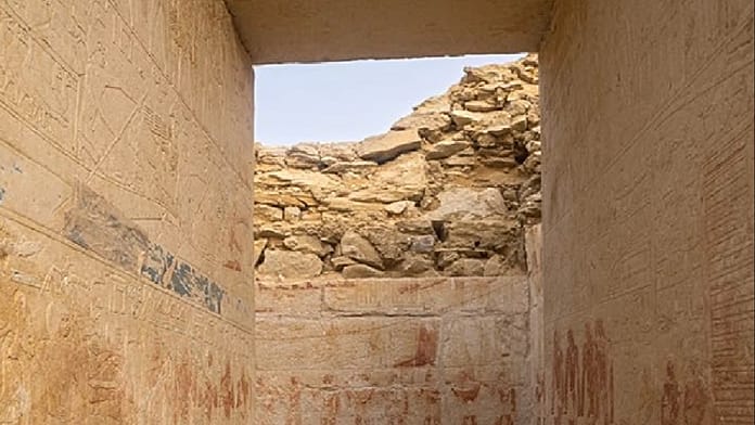 Spanish archaeologists find 4,400-year-old tomb in Egypt with original colours intact